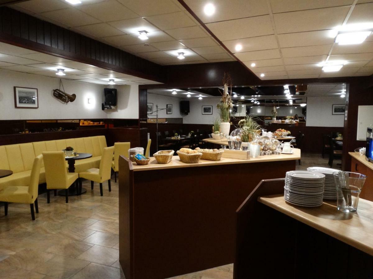 Hotel Sonne - Haus 1 อิดชไตน์ ภายนอก รูปภาพ